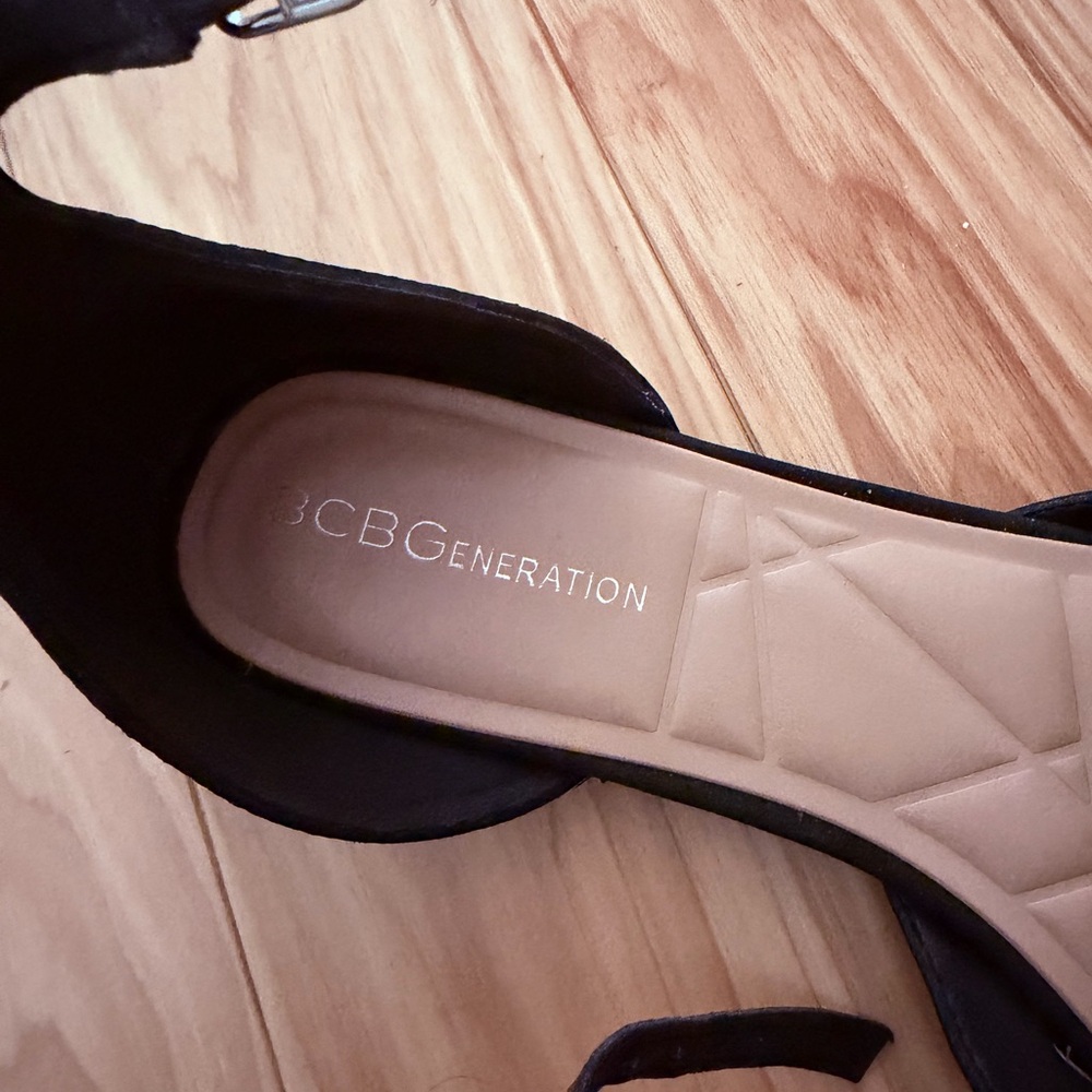 Bcbgeneration Black Feathered Flat Ankle Strap Sa… - image 4